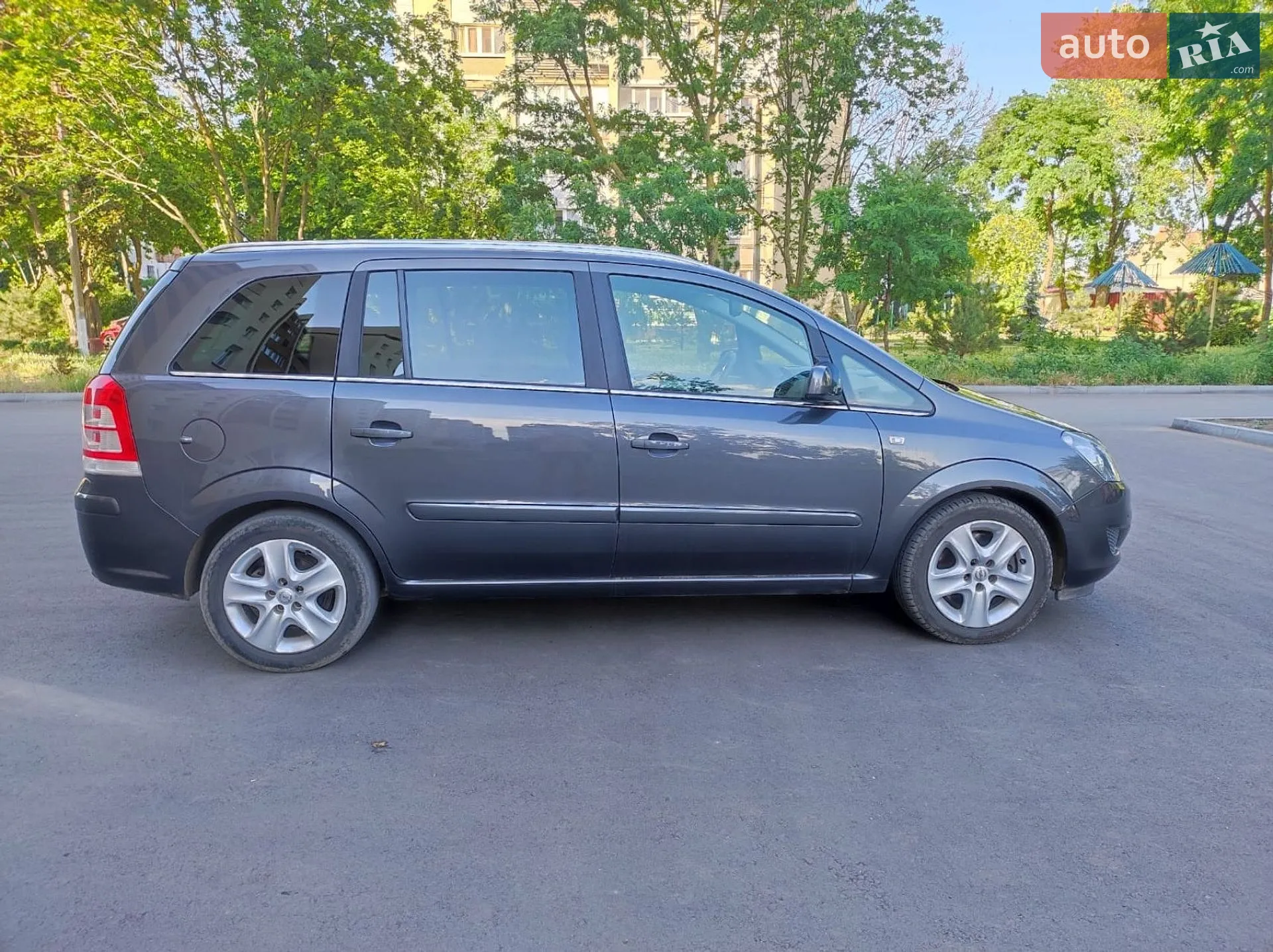 2011 Opel Zafira - мініатюра 2