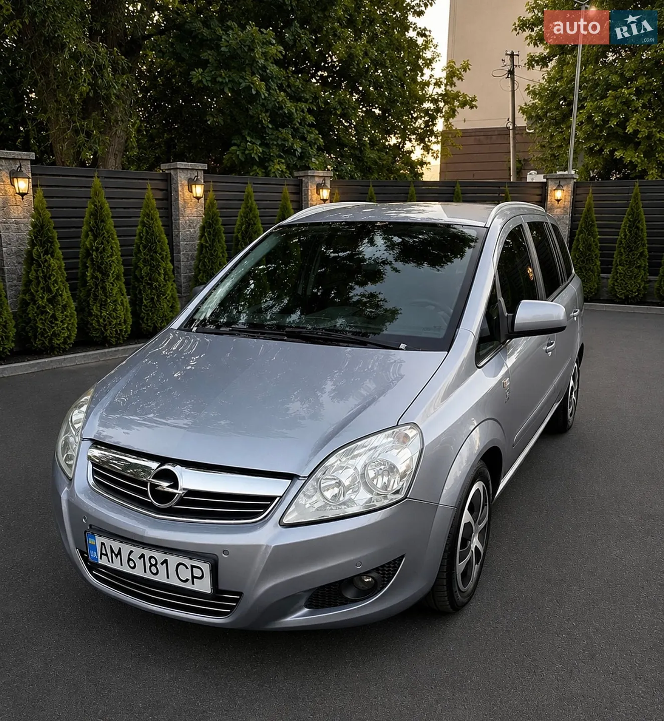 2010 Opel Zafira - фото 1