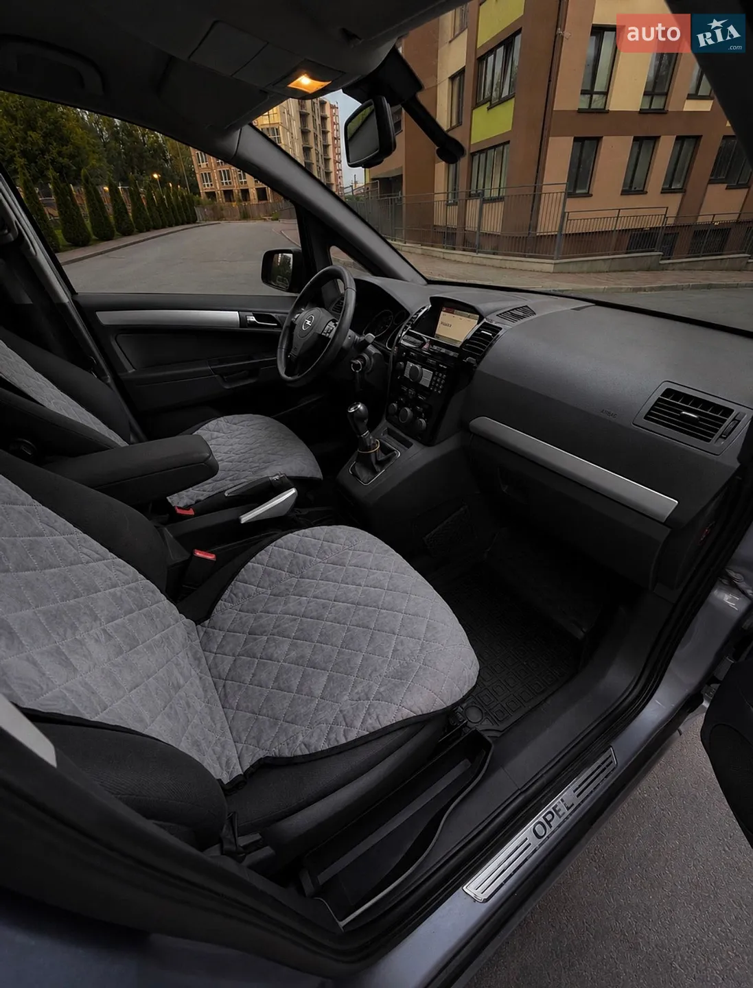 2010 Opel Zafira - мініатюра 24