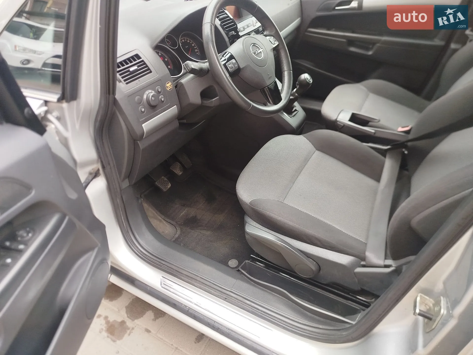 2010 Opel Zafira - мініатюра 11