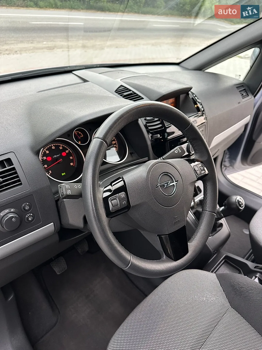 2010 Opel Zafira - мініатюра 11