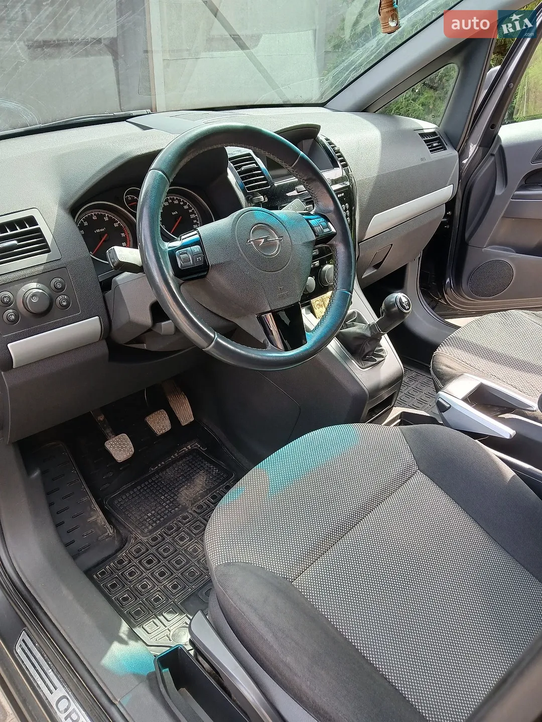 2010 Opel Zafira - мініатюра 12