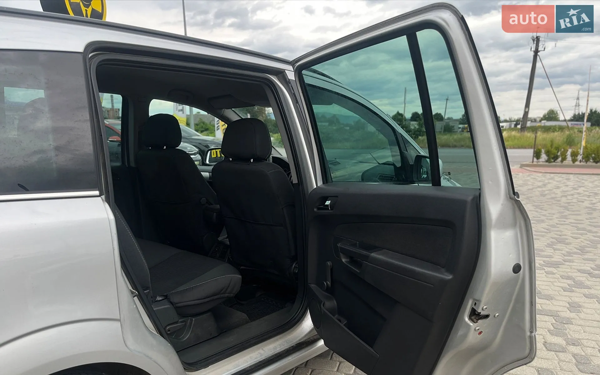2010 Opel Zafira - мініатюра 28