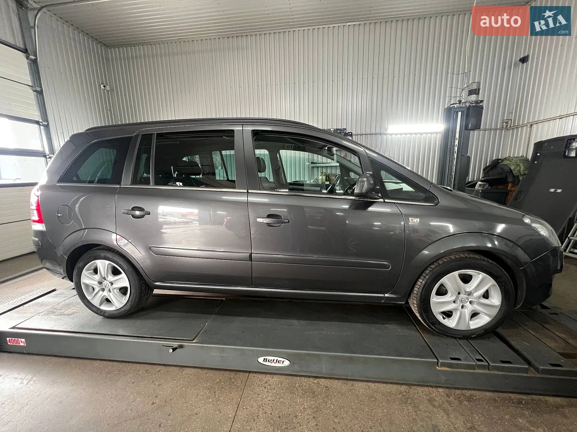 2011 Opel Zafira - мініатюра 2