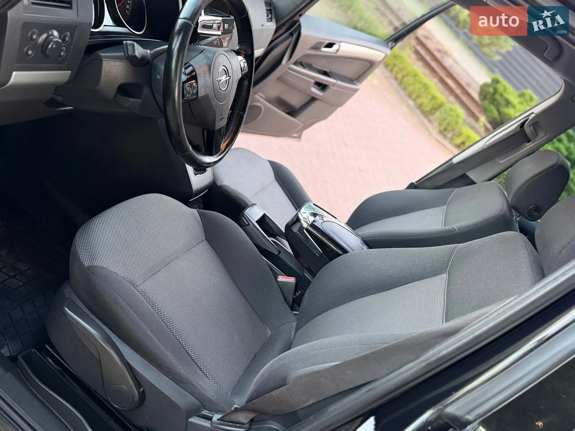 2011 Opel Zafira - мініатюра 32