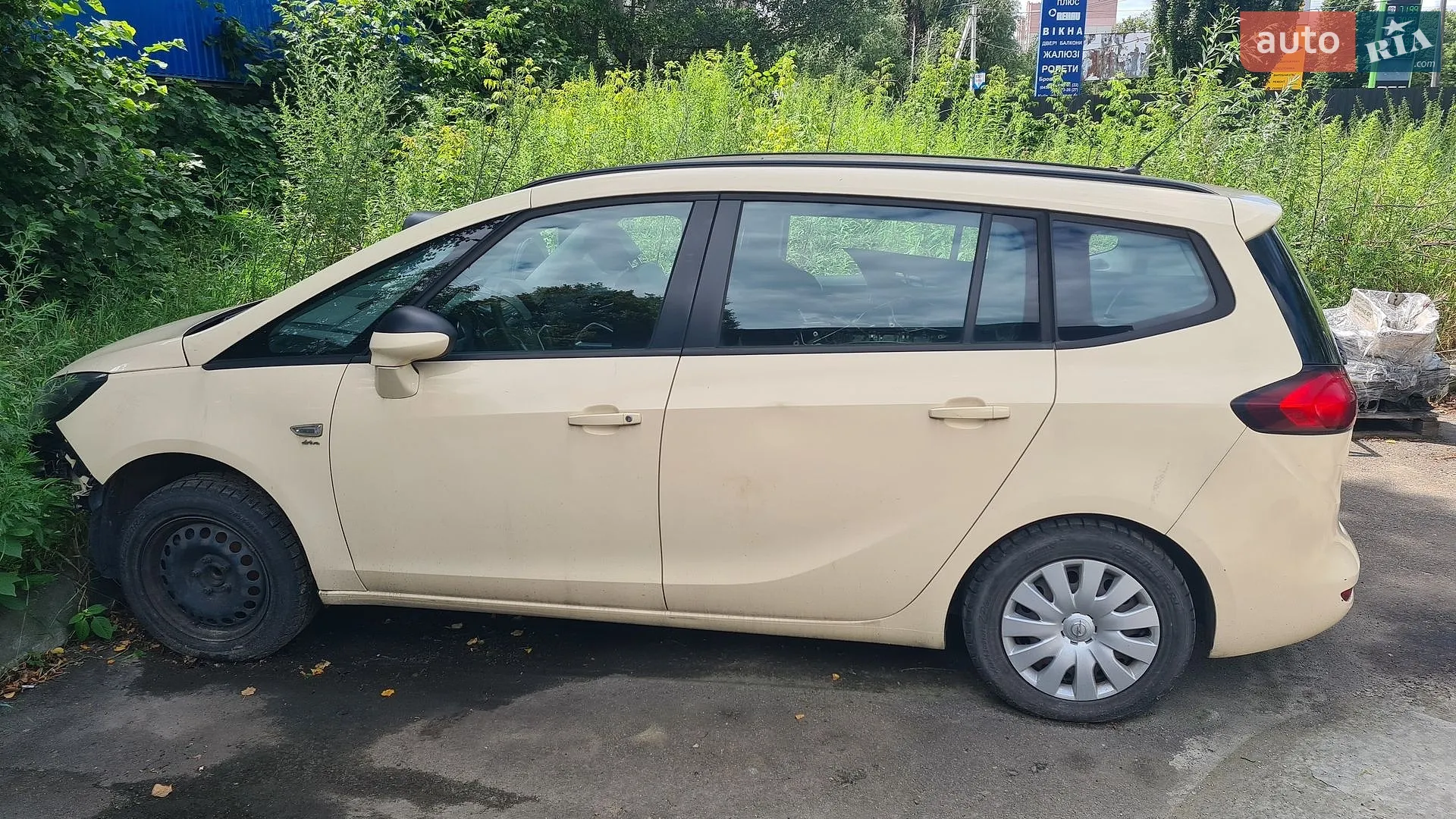 2016 Opel Zafira - фото 1
