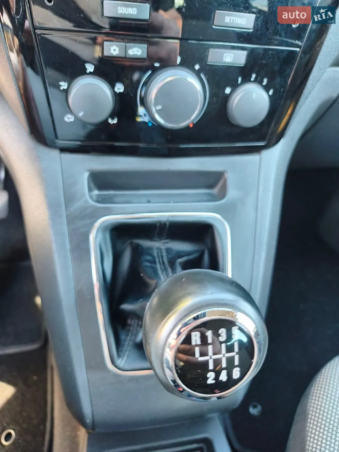 2010 Opel Zafira - мініатюра 19