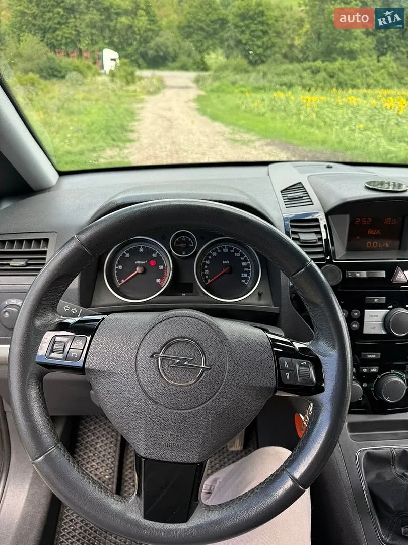 2011 Opel Zafira - мініатюра 8