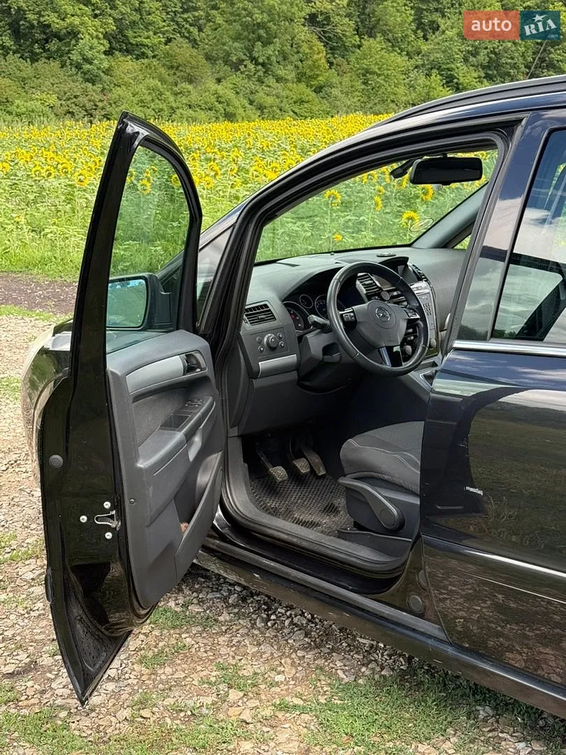 2011 Opel Zafira - мініатюра 2