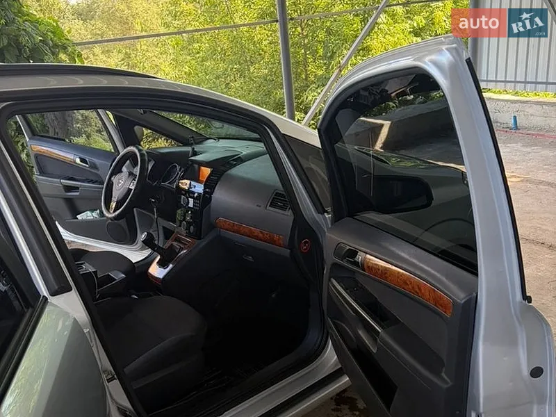 Opel Zafira 2013
