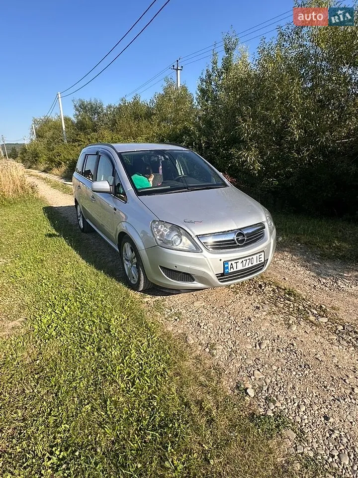 2010 Opel Zafira - мініатюра 19