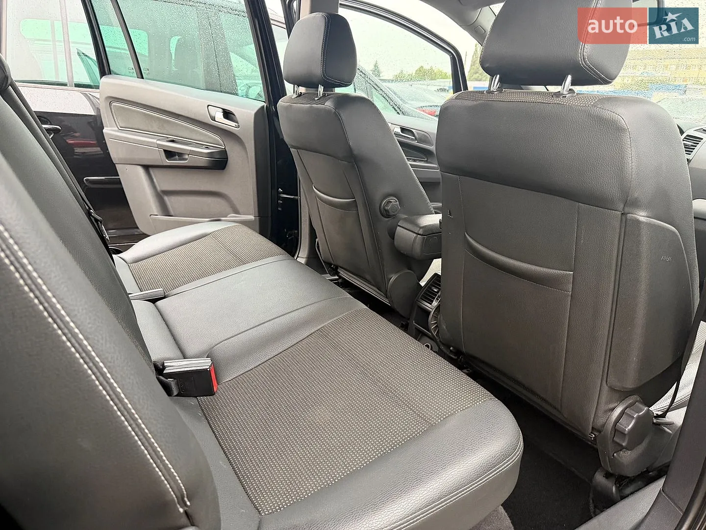 2010 Opel Zafira - мініатюра 16