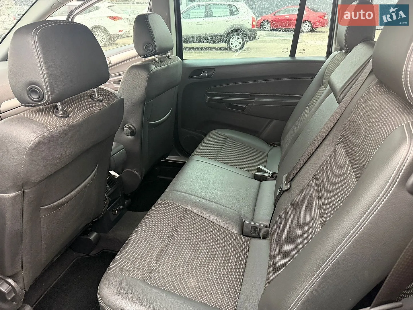 2010 Opel Zafira - мініатюра 19