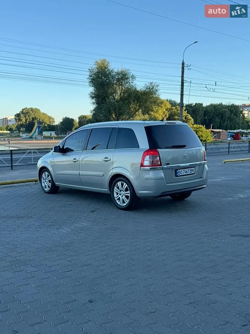 2010 Opel Zafira - мініатюра 10