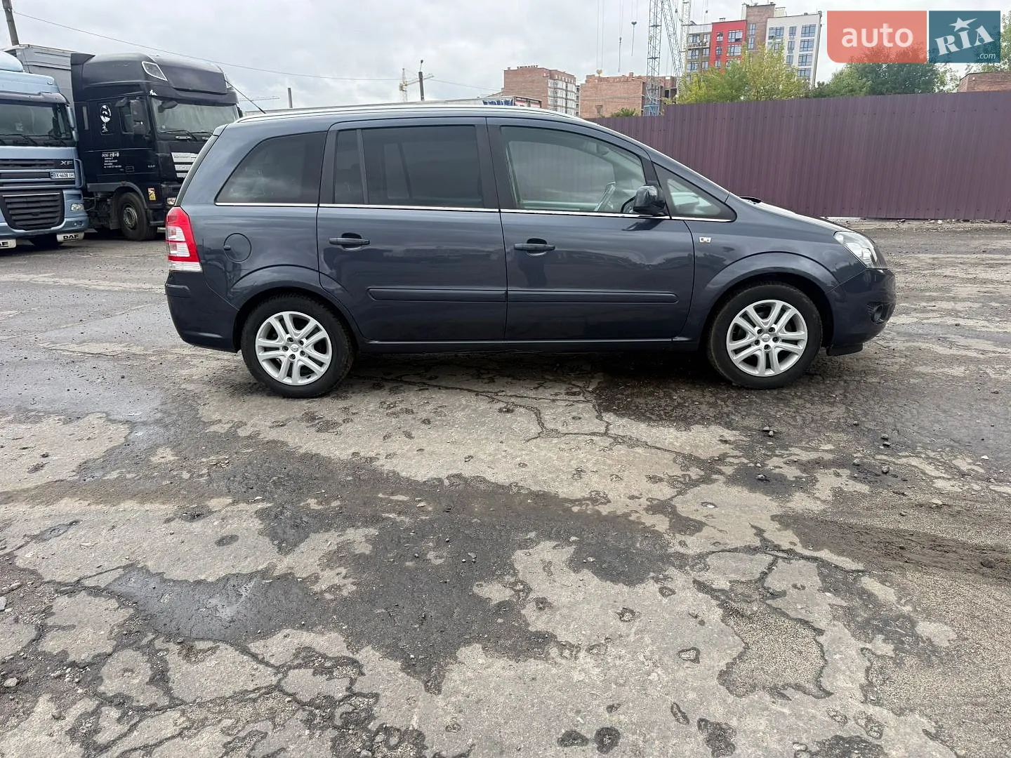 2011 Opel Zafira - мініатюра 2