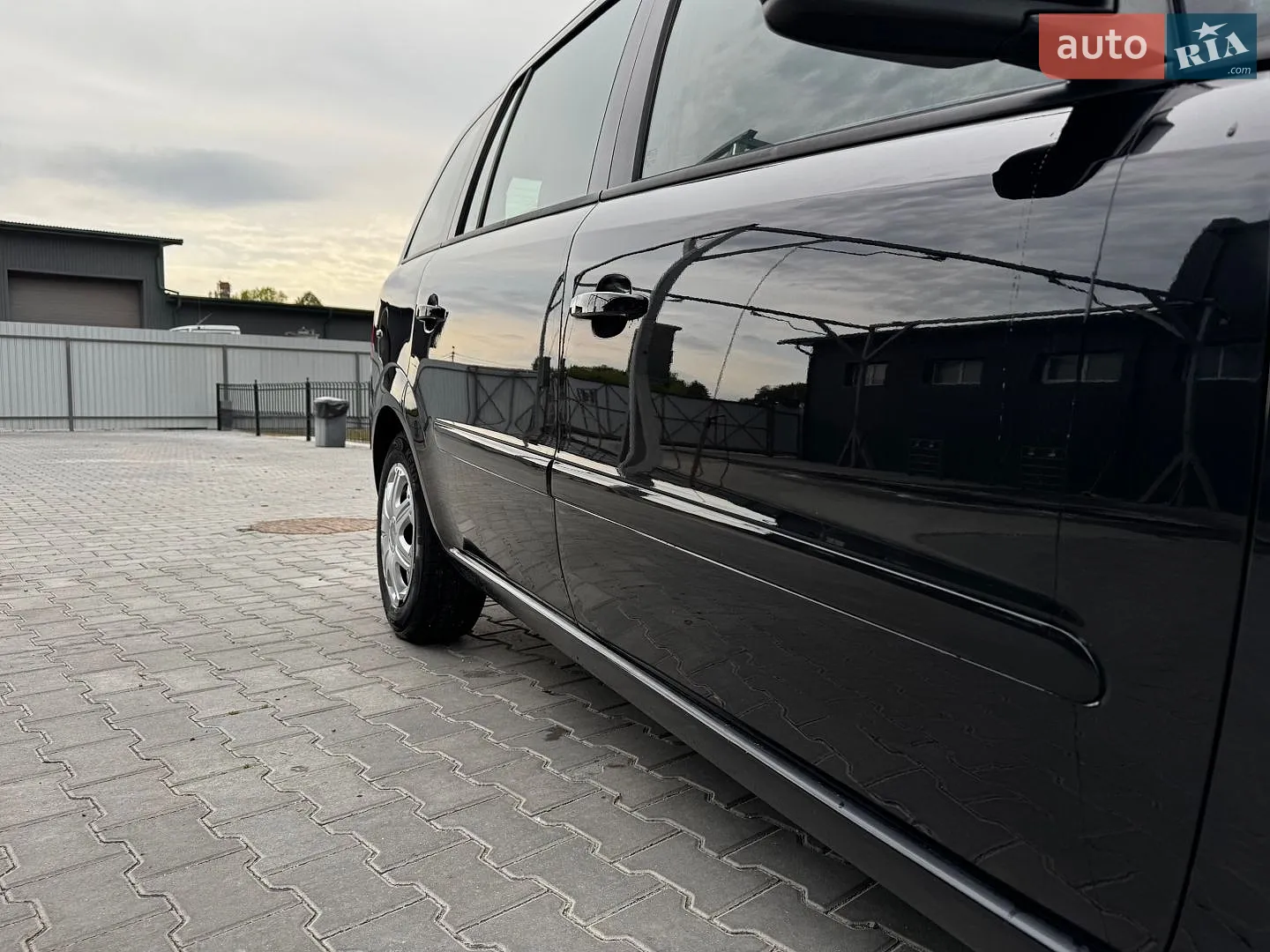 2010 Opel Zafira - мініатюра 16