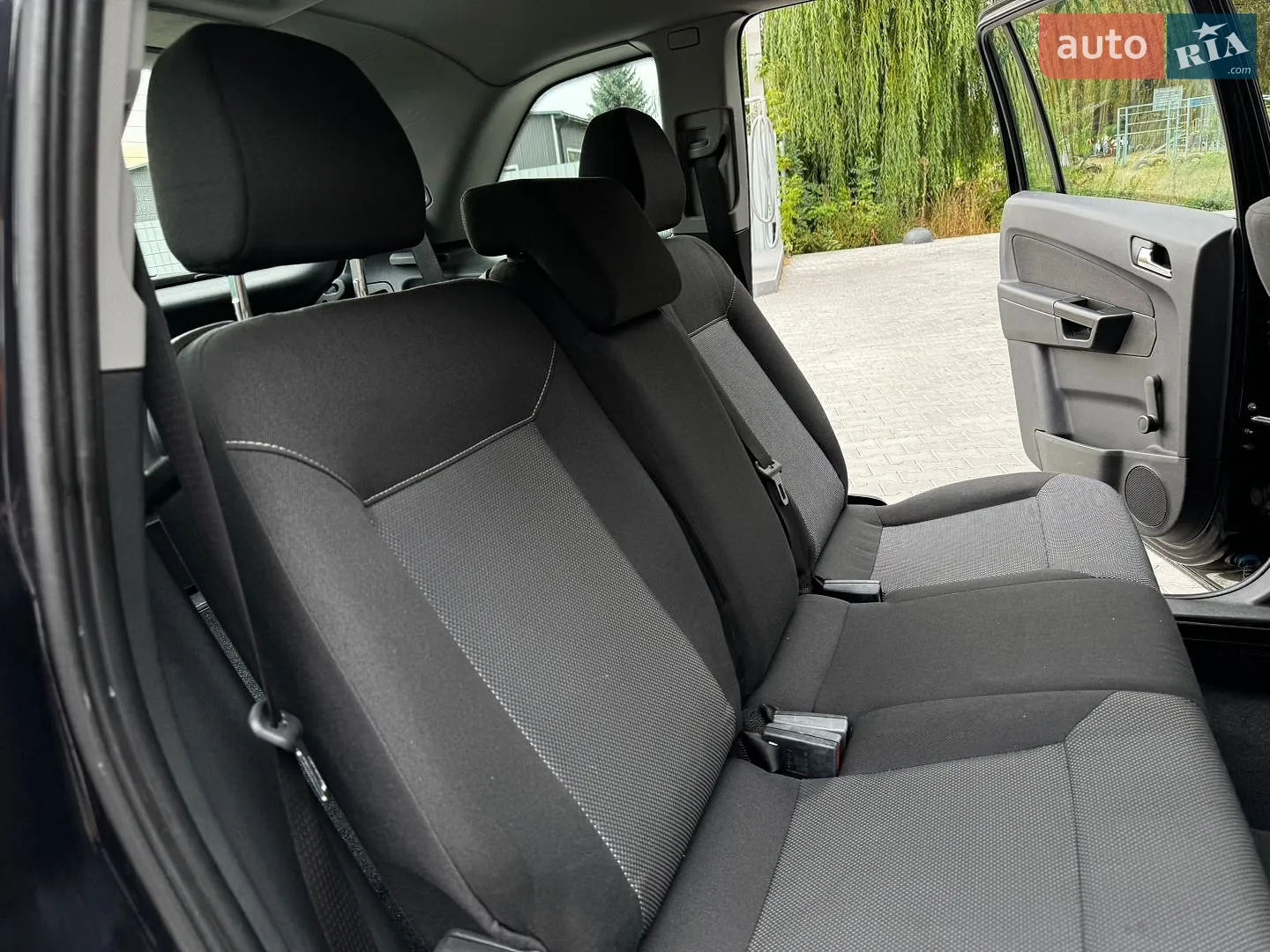 2010 Opel Zafira - мініатюра 71