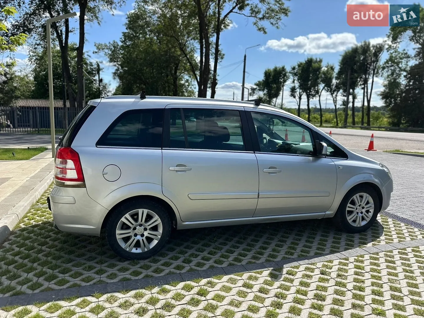 2011 Opel Zafira - мініатюра 22