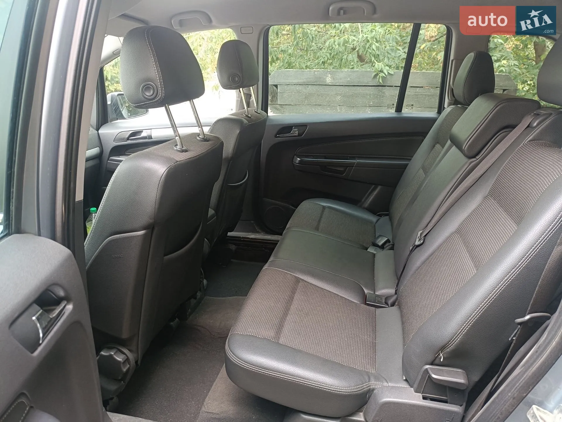 2010 Opel Zafira - мініатюра 12