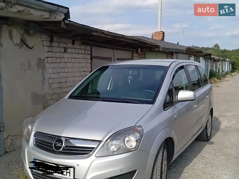 Opel Zafira 2010