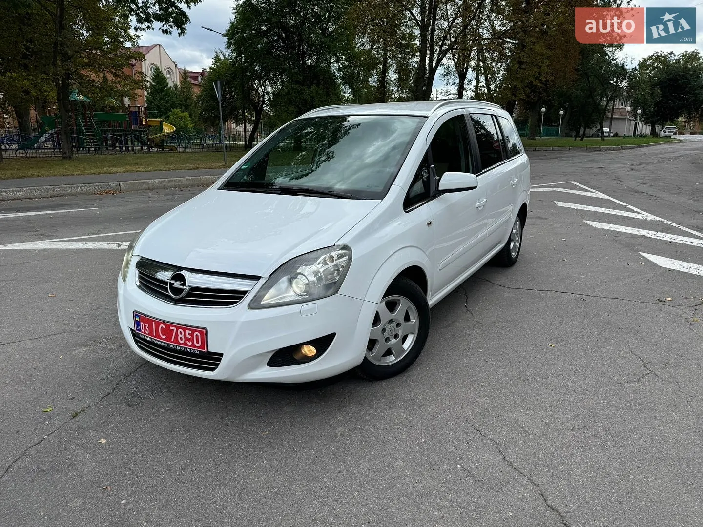 2010 Opel Zafira - мініатюра 8