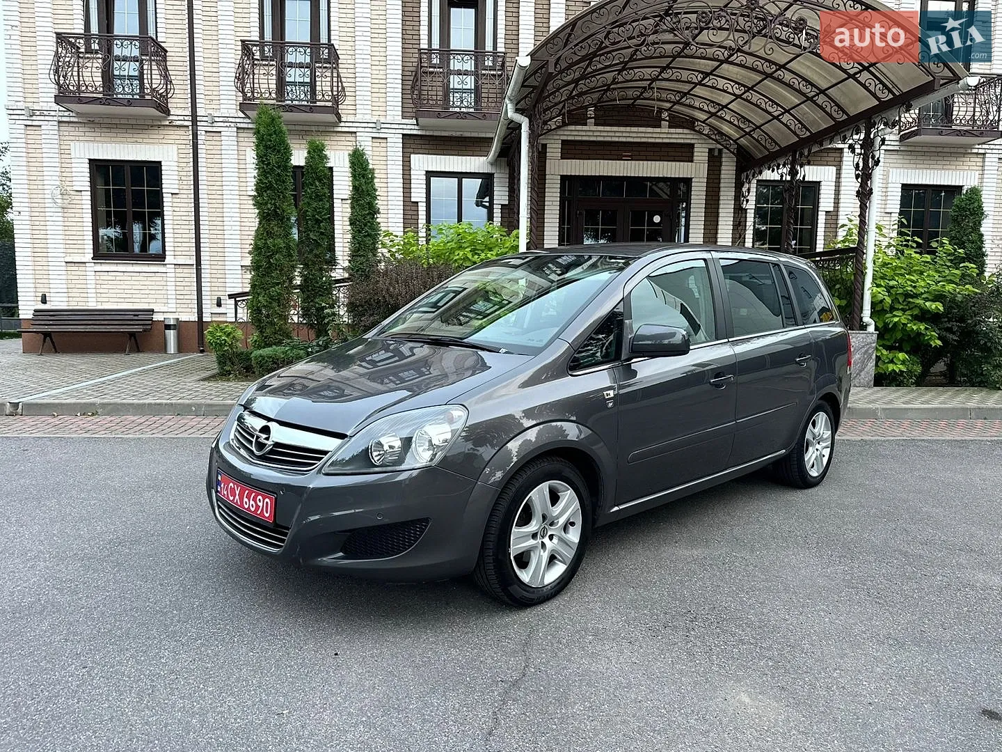 2010 Opel Zafira - фото 1