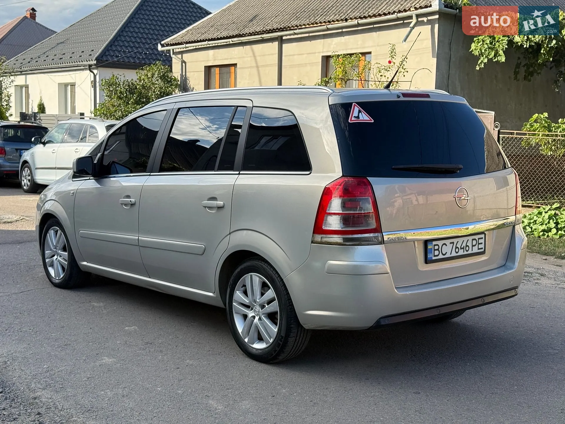 2010 Opel Zafira - мініатюра 12