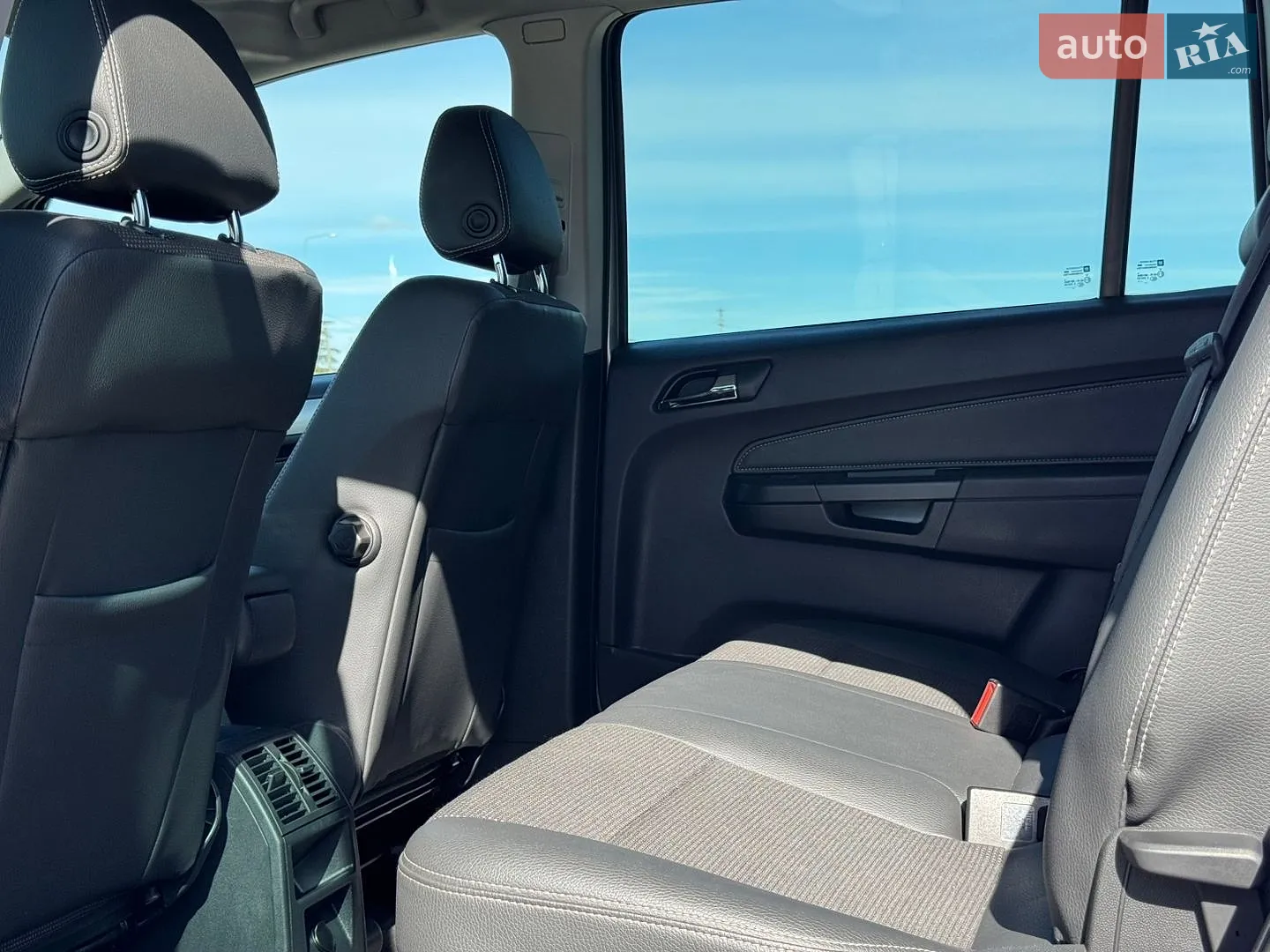 2011 Opel Zafira - мініатюра 55