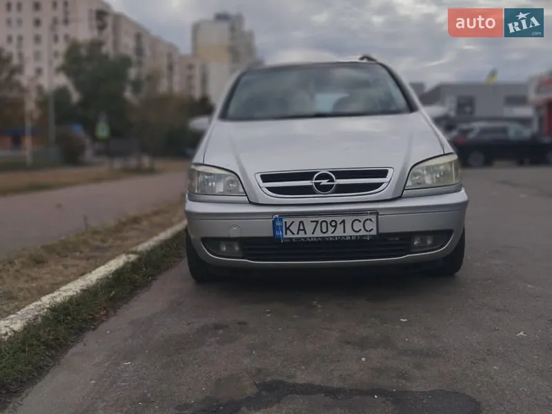 Opel Zafira 2004
