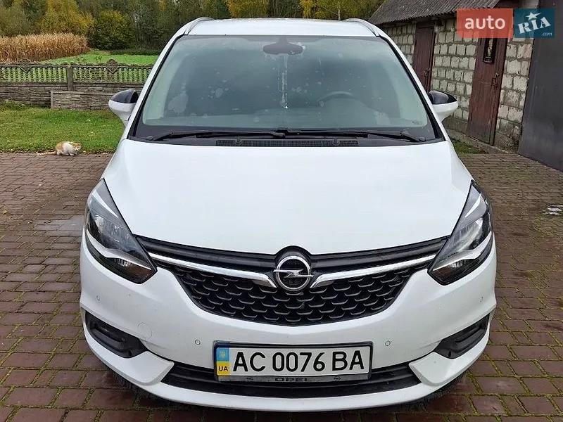 Opel Zafira 2017