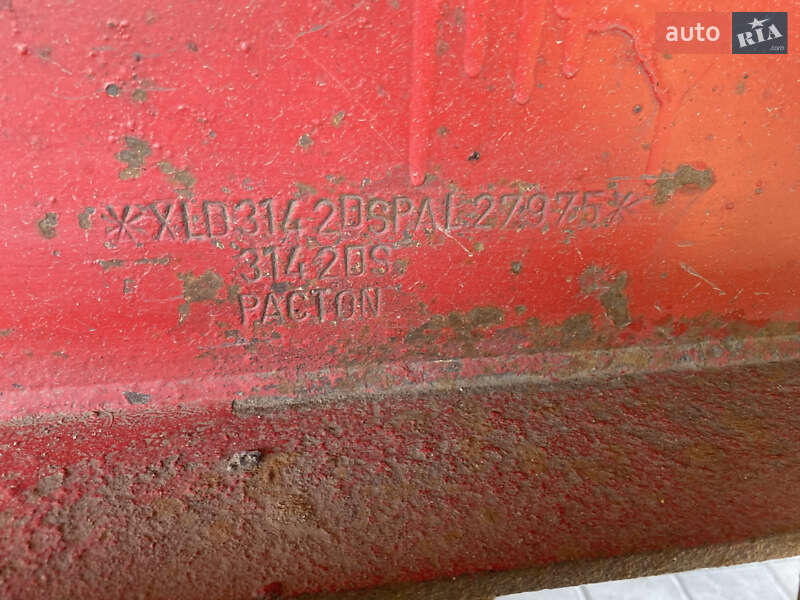 Зерновоз - напівпричіп Pacton BPW 1995 в Вінниці