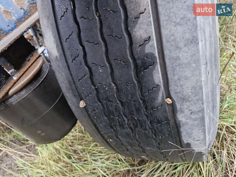 Контейнеровоз полуприцеп Pacton T 2002 в Одессе