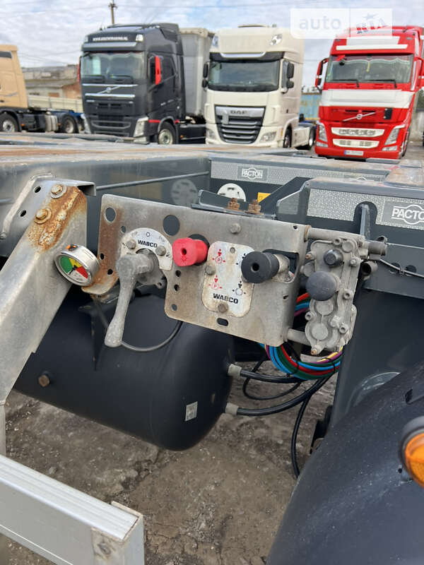 Контейнеровоз напівпричіп Pacton TXC 2016 в Вараші фото 20 Контейнеровоз напівпричіп Pacton TXC 2016 в Вараші