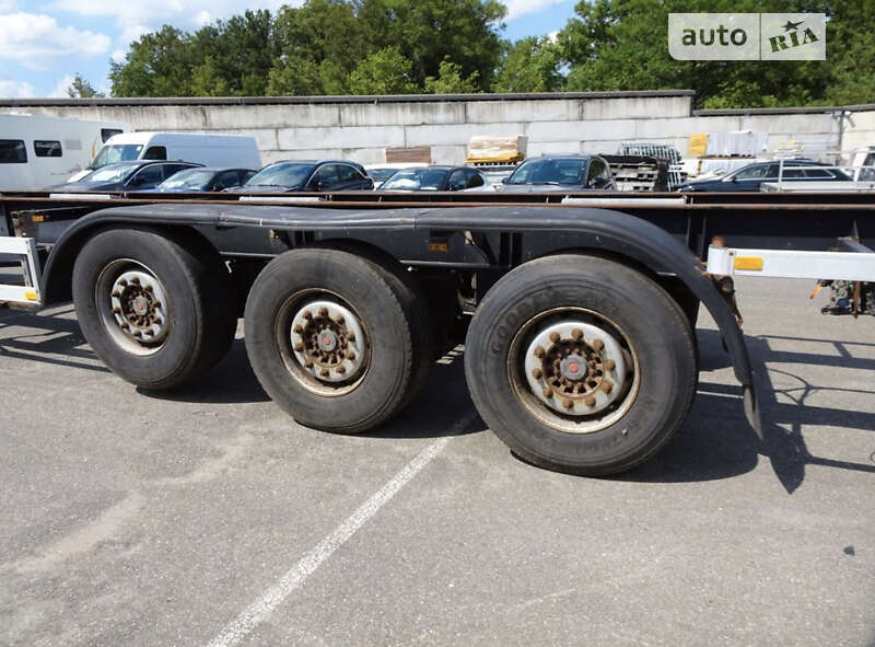 Контейнеровоз напівпричіп Pacton TXD 2005 в Одесі