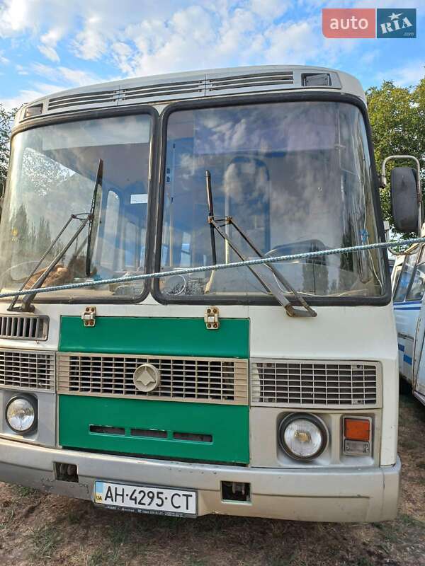 Пригородный автобус ПАЗ 32053 2007 в 