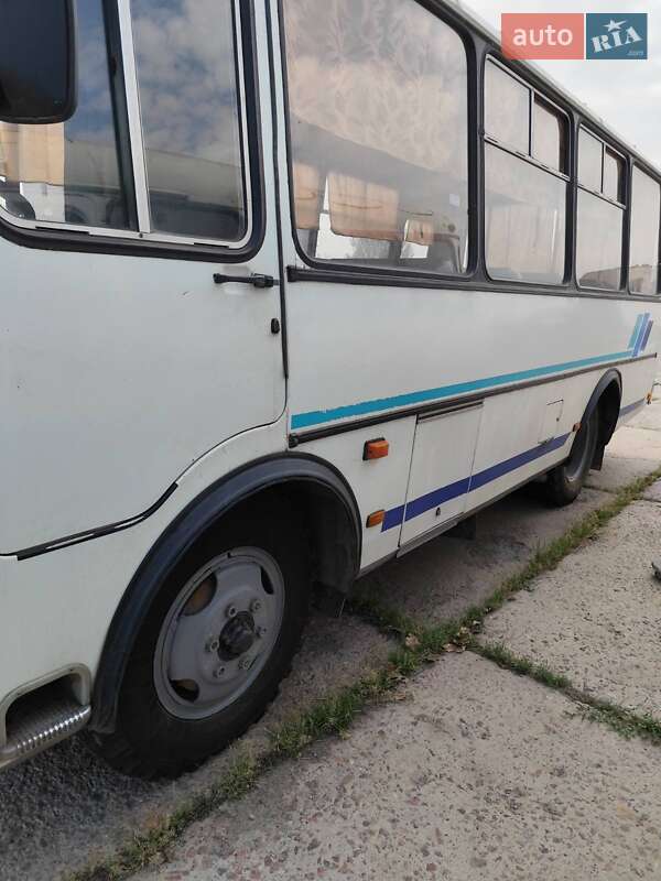 Пригородный автобус ПАЗ 32053 2008 в Николаеве