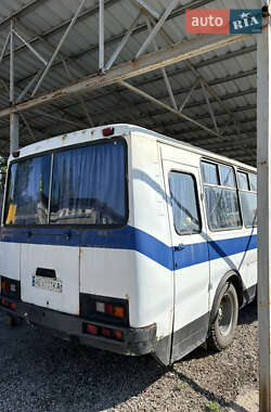 Пригородный автобус ПАЗ 32053 2004 в Кривом Роге