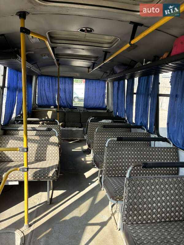 Пригородный автобус ПАЗ 32053 2004 в Кривом Роге