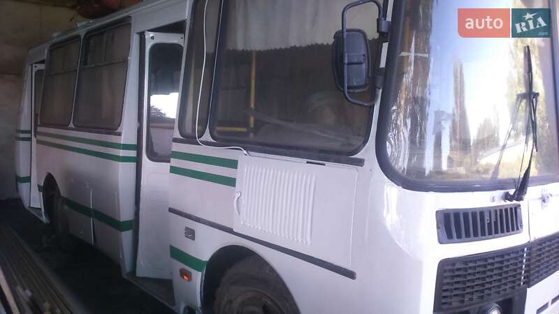 Пригородный автобус ПАЗ 32054 2005 в Львове
