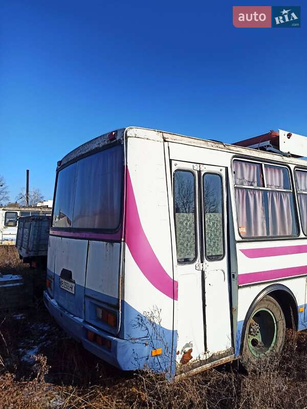 Пригородный автобус ПАЗ 32054 2006 в Виннице