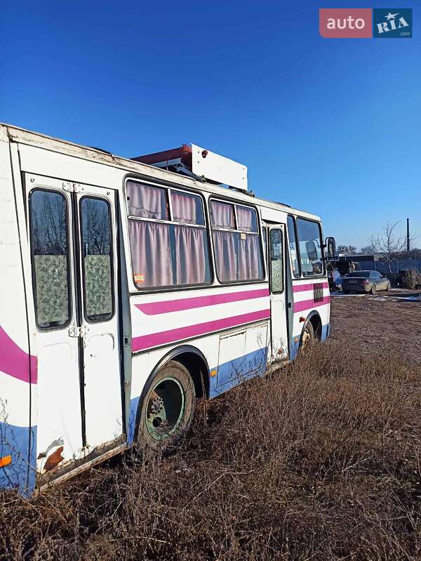 Пригородный автобус ПАЗ 32054 2006 в Виннице