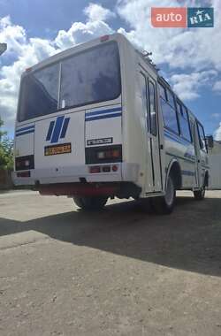 Пригородный автобус ПАЗ 32054 2005 в 