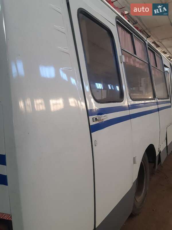 Городской автобус ПАЗ 3205 2006 в Староконстантинове