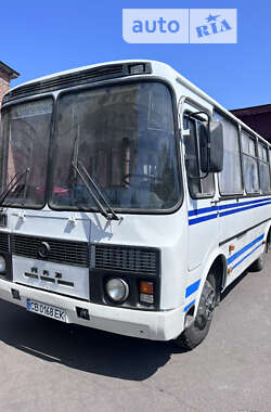 Приміський автобус ПАЗ 3205 2003 в Мені
