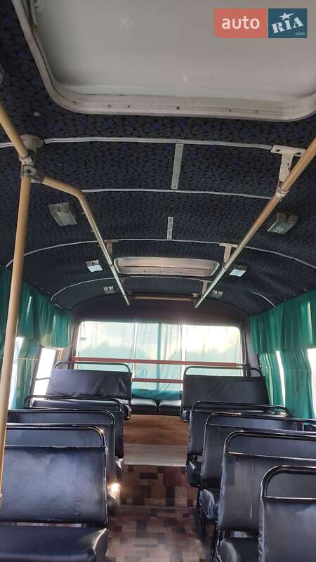Городской автобус ПАЗ 3205 1992 в Сарнах