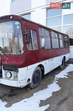 Пригородный автобус ПАЗ 3205 1991 в Хмельницком