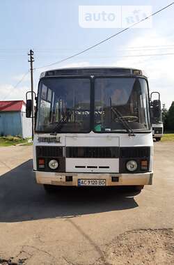 Пригородный автобус ПАЗ 3205 2002 в 