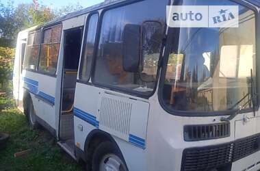 Пригородный автобус ПАЗ 3205 2004 в Народичах