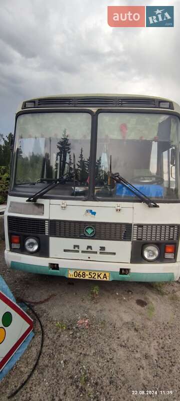 Городской автобус ПАЗ 3205 2005 в Киеве