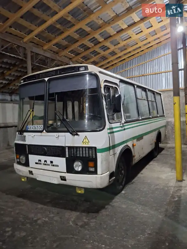 ПАЗ 3205 2006